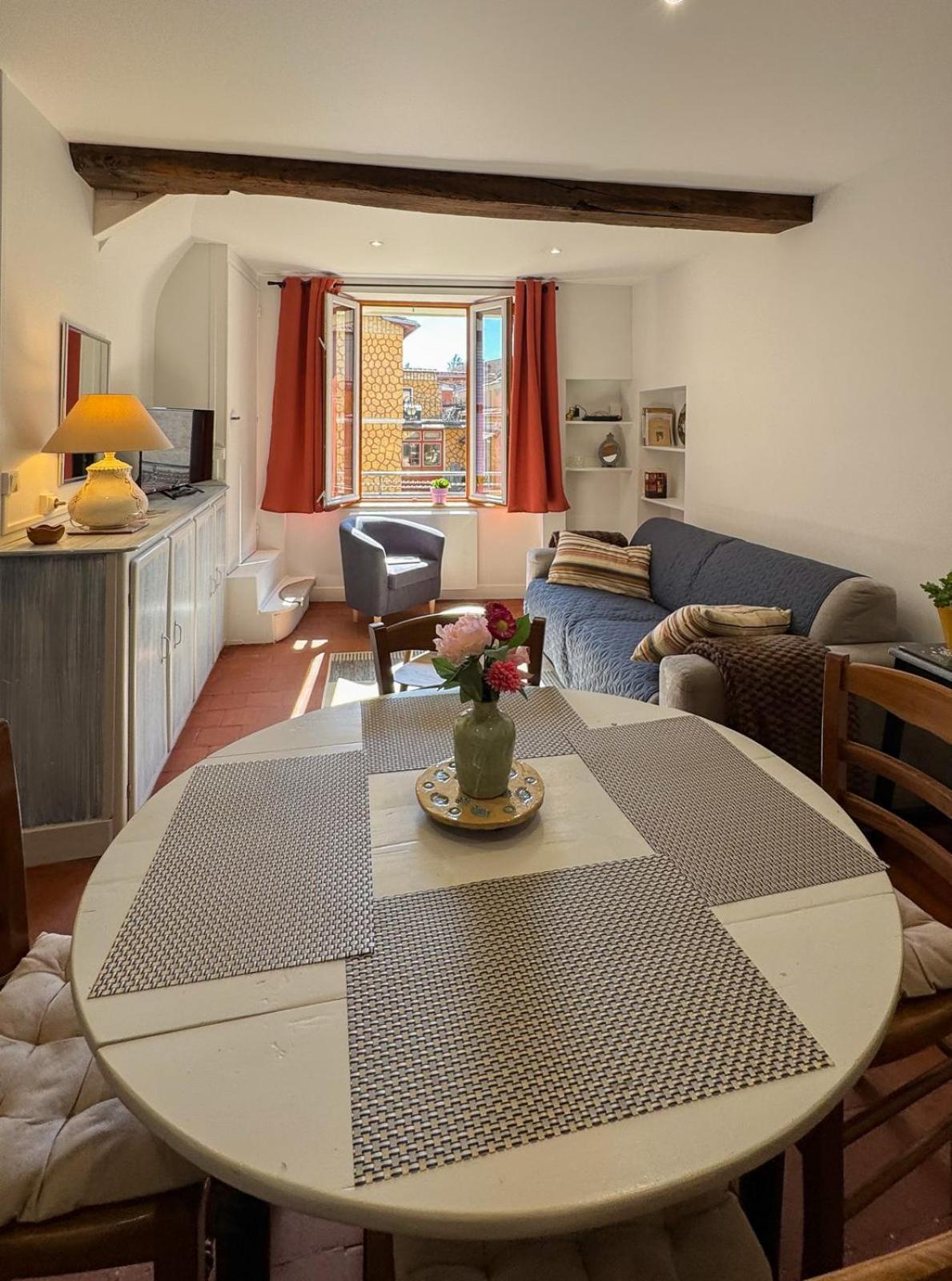 La Petite Maison نويرس سور سيرين المظهر الخارجي الصورة