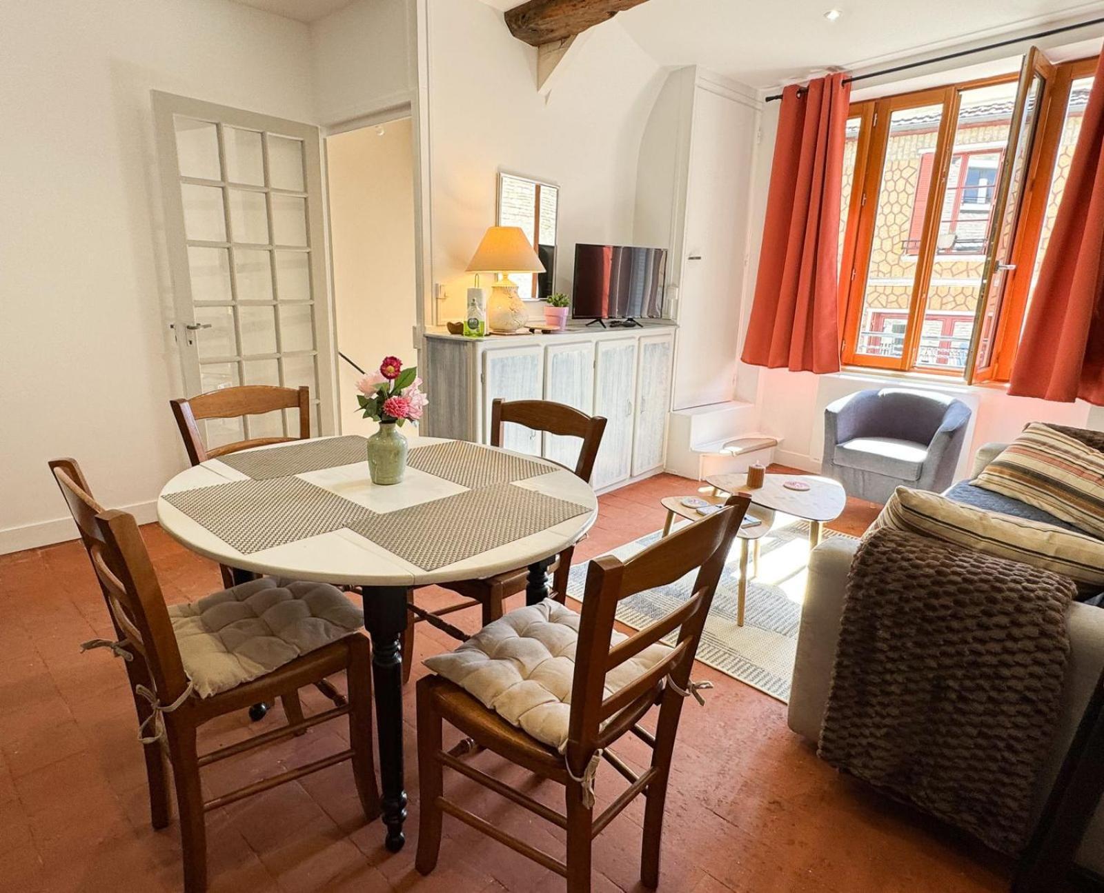 La Petite Maison نويرس سور سيرين المظهر الخارجي الصورة